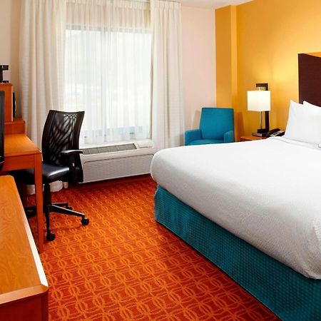 Fairfield Inn & Suites Pittsburgh Neville Island Робинсон-Тауншип Экстерьер фото