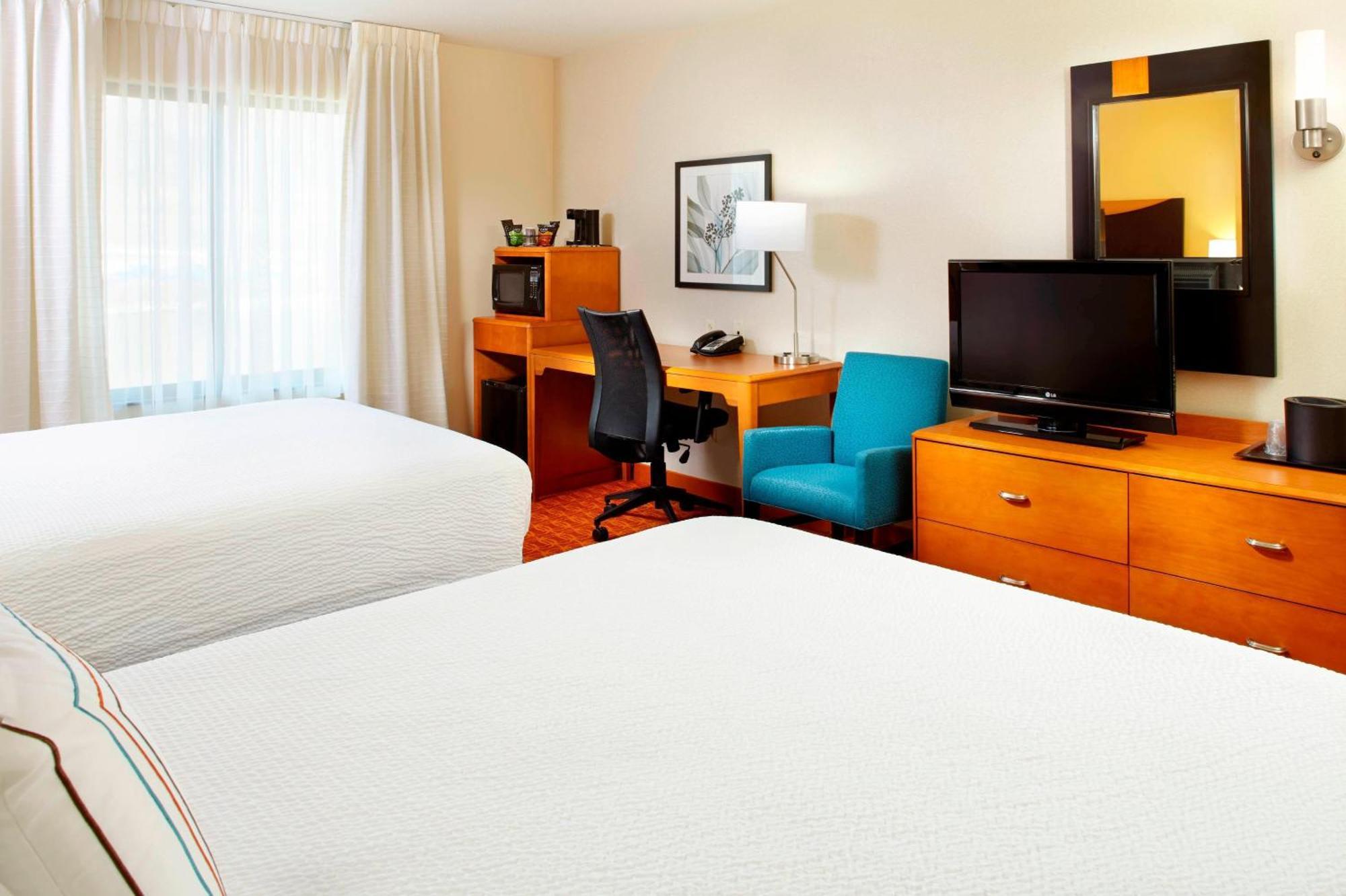 Fairfield Inn & Suites Pittsburgh Neville Island Робинсон-Тауншип Экстерьер фото