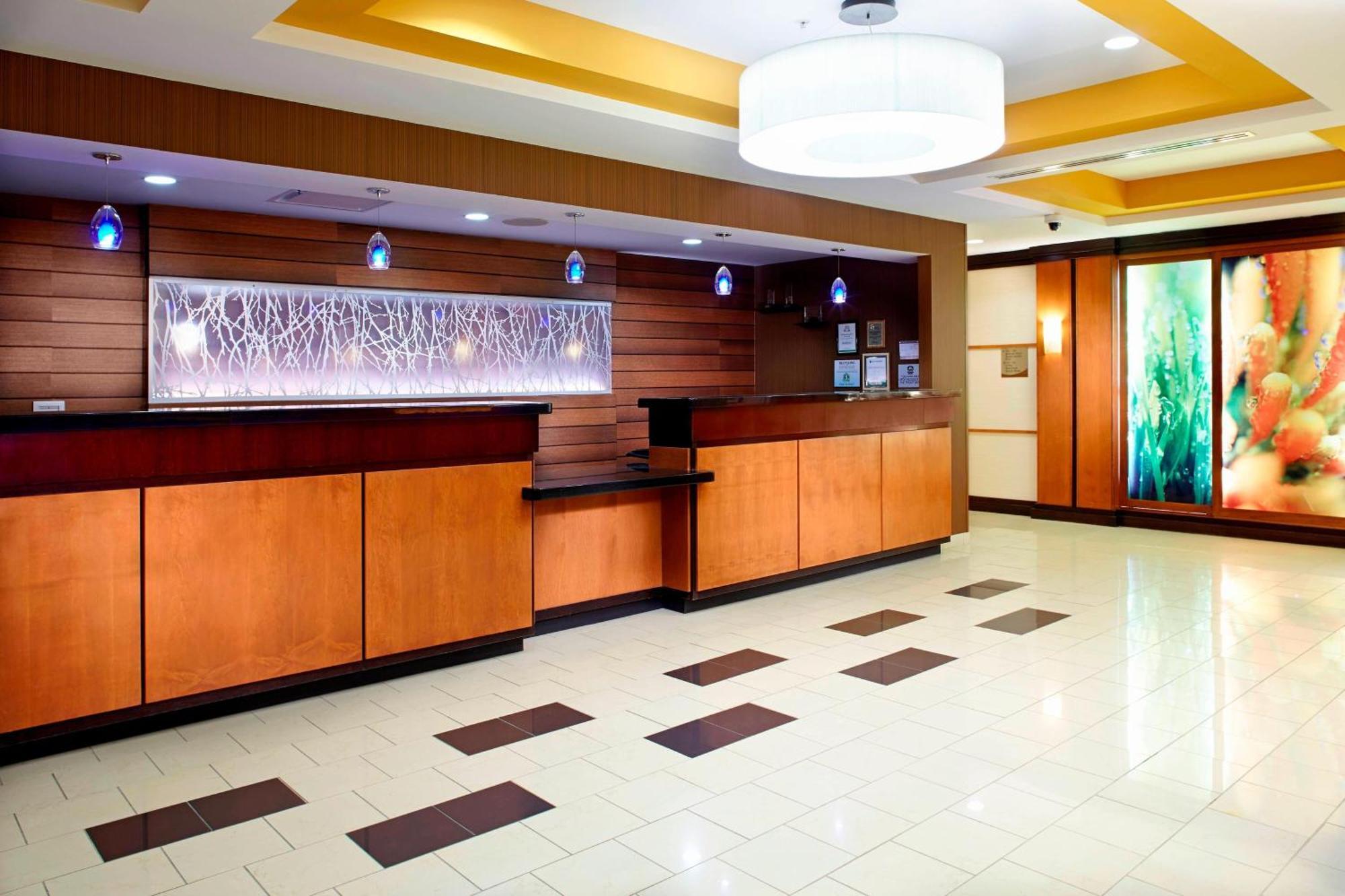 Fairfield Inn & Suites Pittsburgh Neville Island Робинсон-Тауншип Экстерьер фото