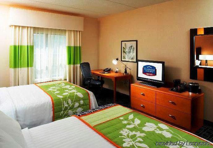 Fairfield Inn & Suites Pittsburgh Neville Island Робинсон-Тауншип Экстерьер фото